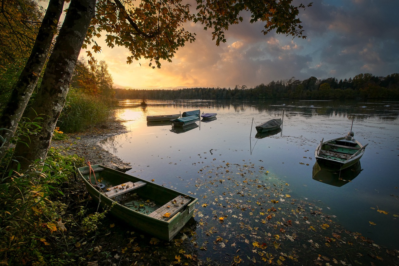 Karlad Lake