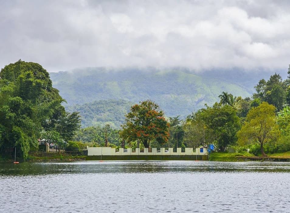 Karlad Lake