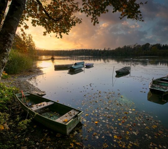 Karlad Lake